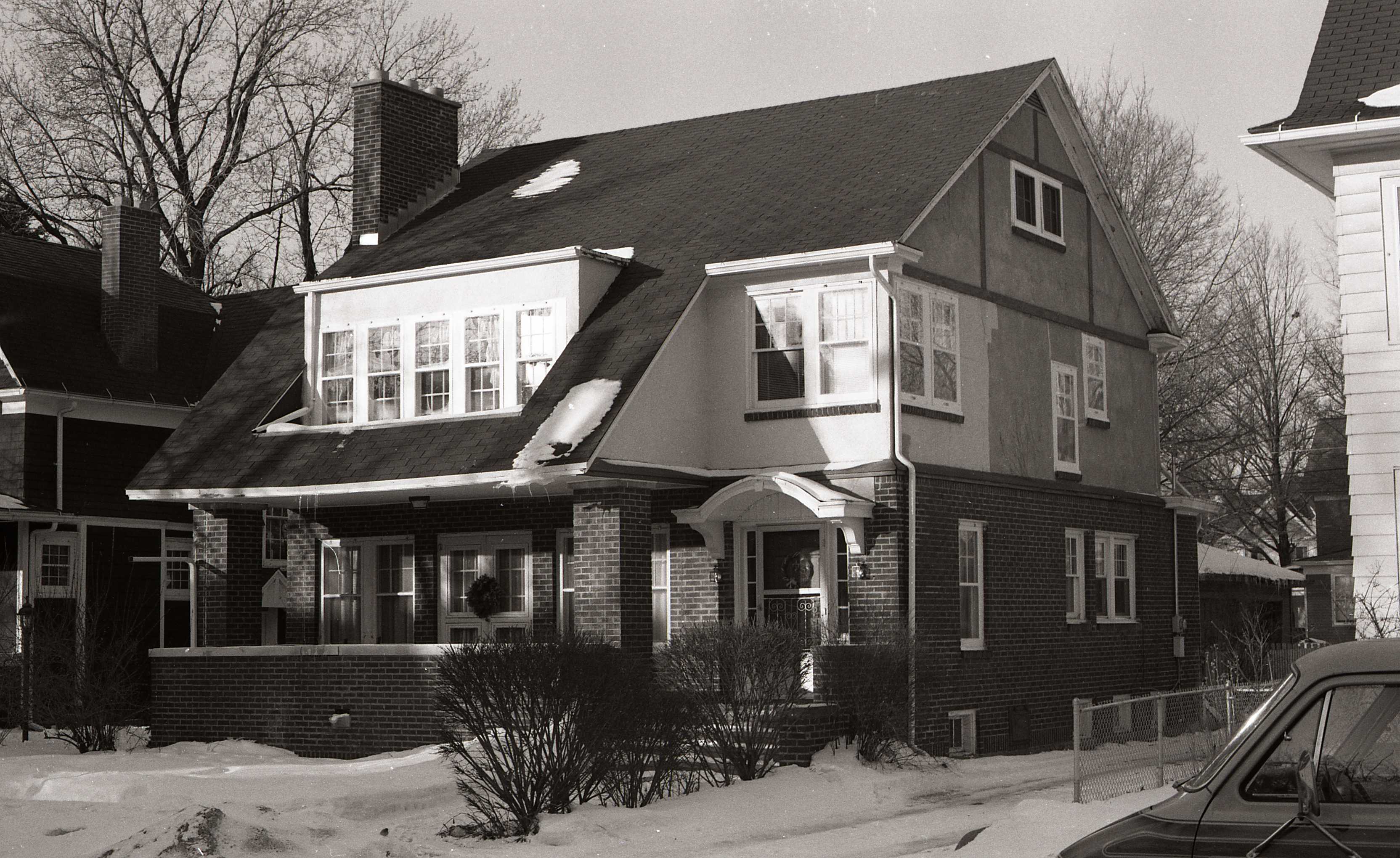 845 Park Avenue